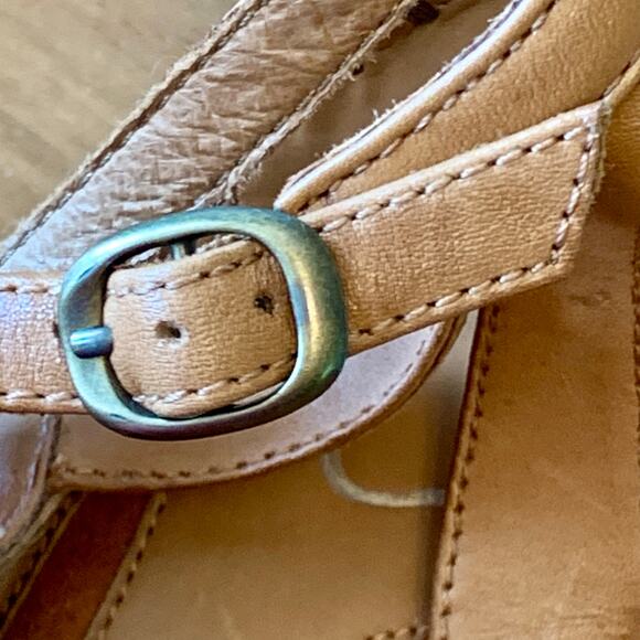 Ariat Women's Sandal Tan Leather Strappy Slide Buckle Strap Size 11B Heel - Picture 10 of 16